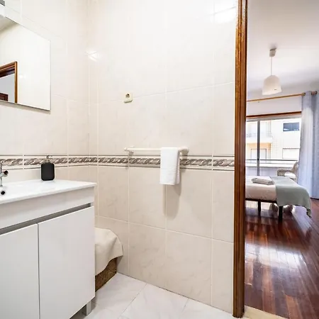 Apartamento Albano Belino, Ideal Para Familia E Grupos *