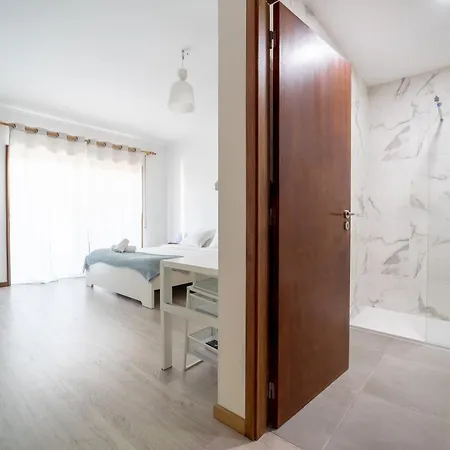 Apartamento Albano Belino, Ideal Para Familia E Grupos