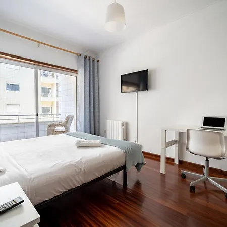 Apartamento Albano Belino, Ideal Para Familia E Grupos *
